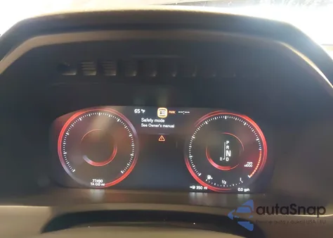 2017 Volvo Xc90 T6 Momentum from USA, damaged, VIN YV4A22PK2H1137056